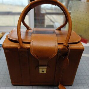 Like New Rio Grande Leather Train Case